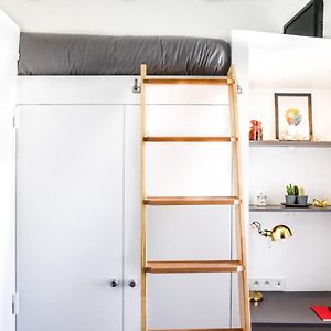 Studio met een King Size Bed